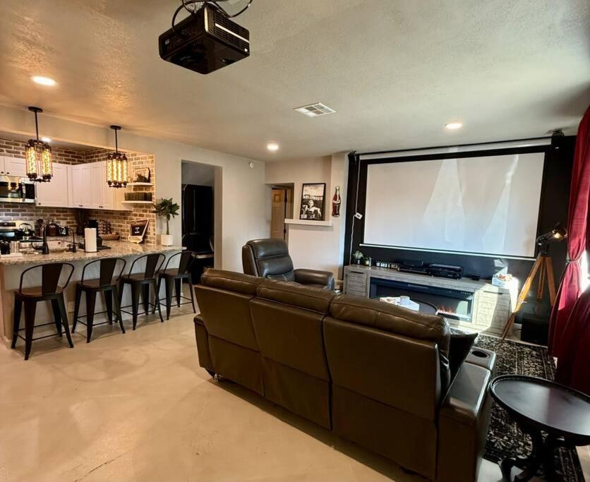 Uofa Desert Hollywood Tucson Ngoại thất bức ảnh