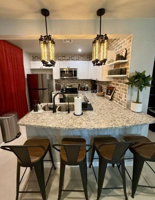 Uofa Desert Hollywood Tucson Ngoại thất bức ảnh